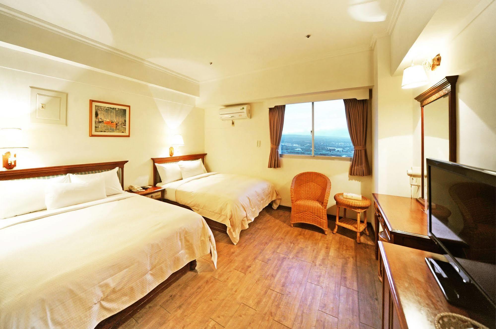 Kenting Holiday Hotel Heng-ch'un Exterior foto